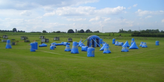 Paintball inflatable Course